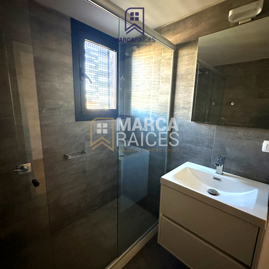 Apartamento ID.330 - Alquiler Apartamento penthouse 2 Dormitorios Centro Montevideo
