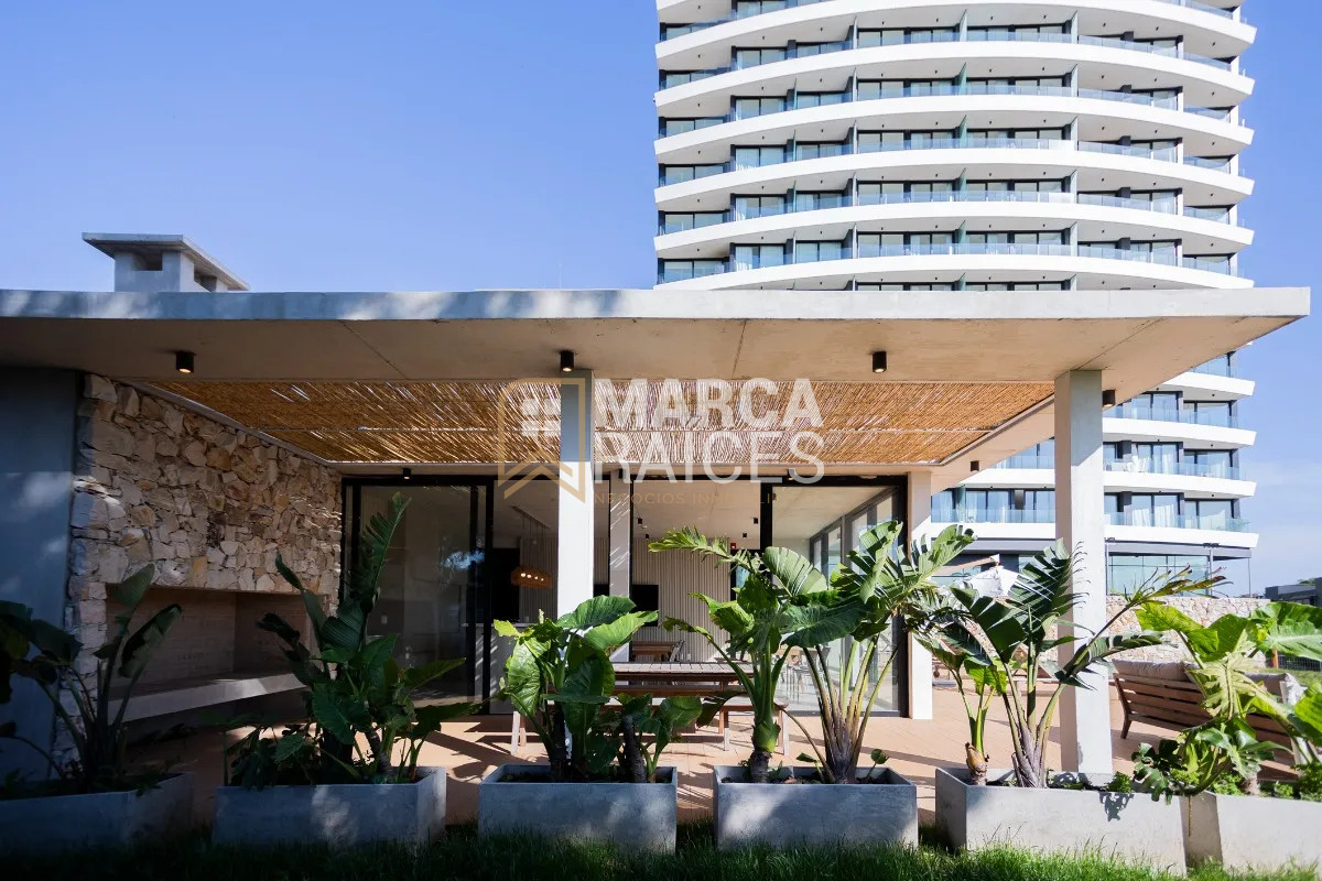 Apartamento ID.1453 - Apartamento de 2 dormitorios a estrenar en Carrasco Este, Montevideo.