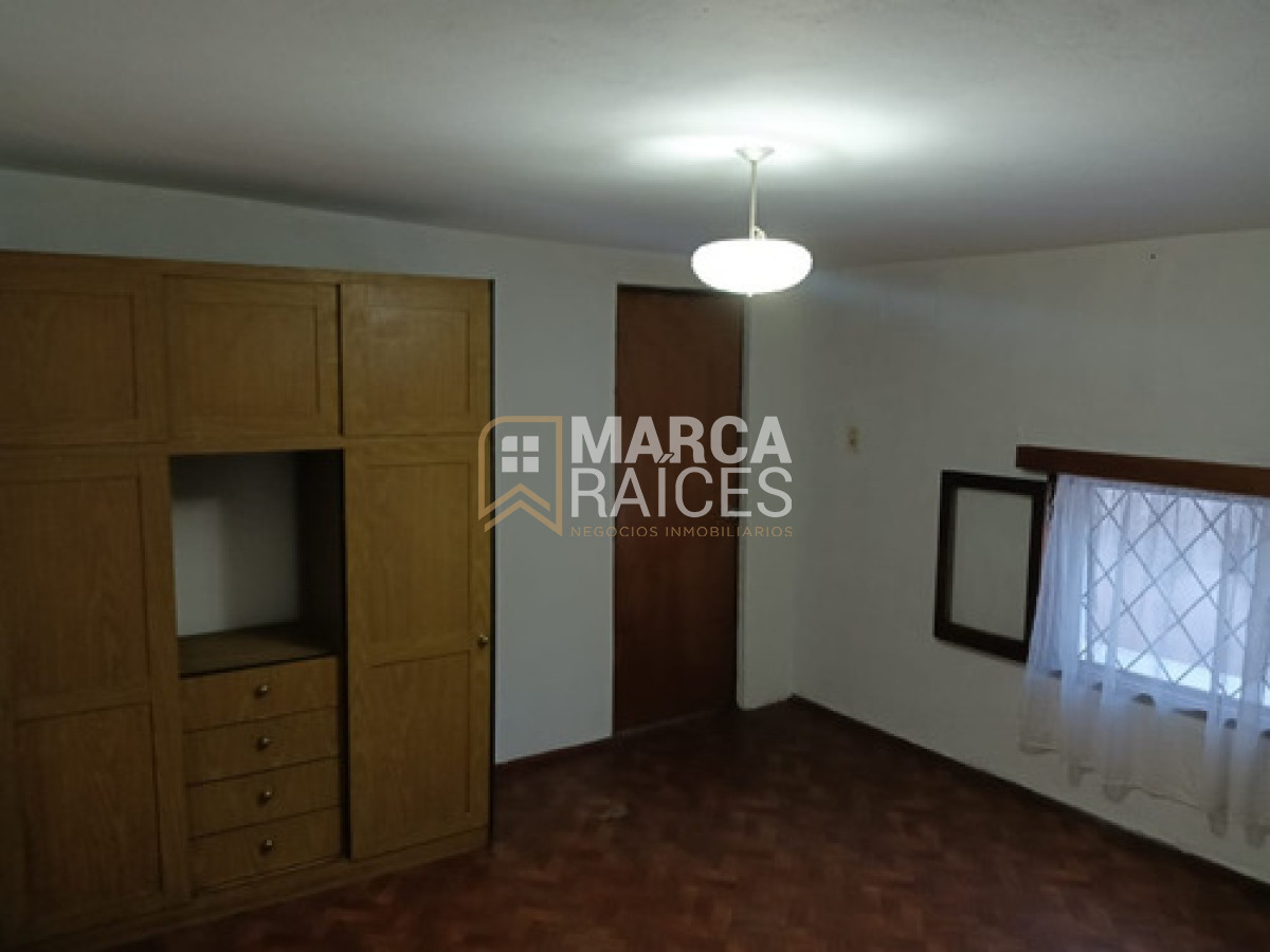 Apartamento ID.1482 - Alquiler Casa 2 Dormitorios Sin Gastos Comunes Con Cochera Patio Reducto Montevideo