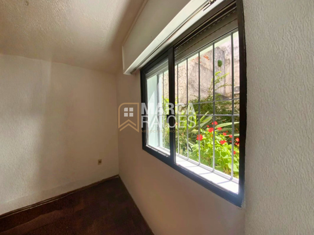 Apartamento ID.1672 - Alquiler Apartamento 1 Dormitorio con Patio Ciudad Vieja Montevideo