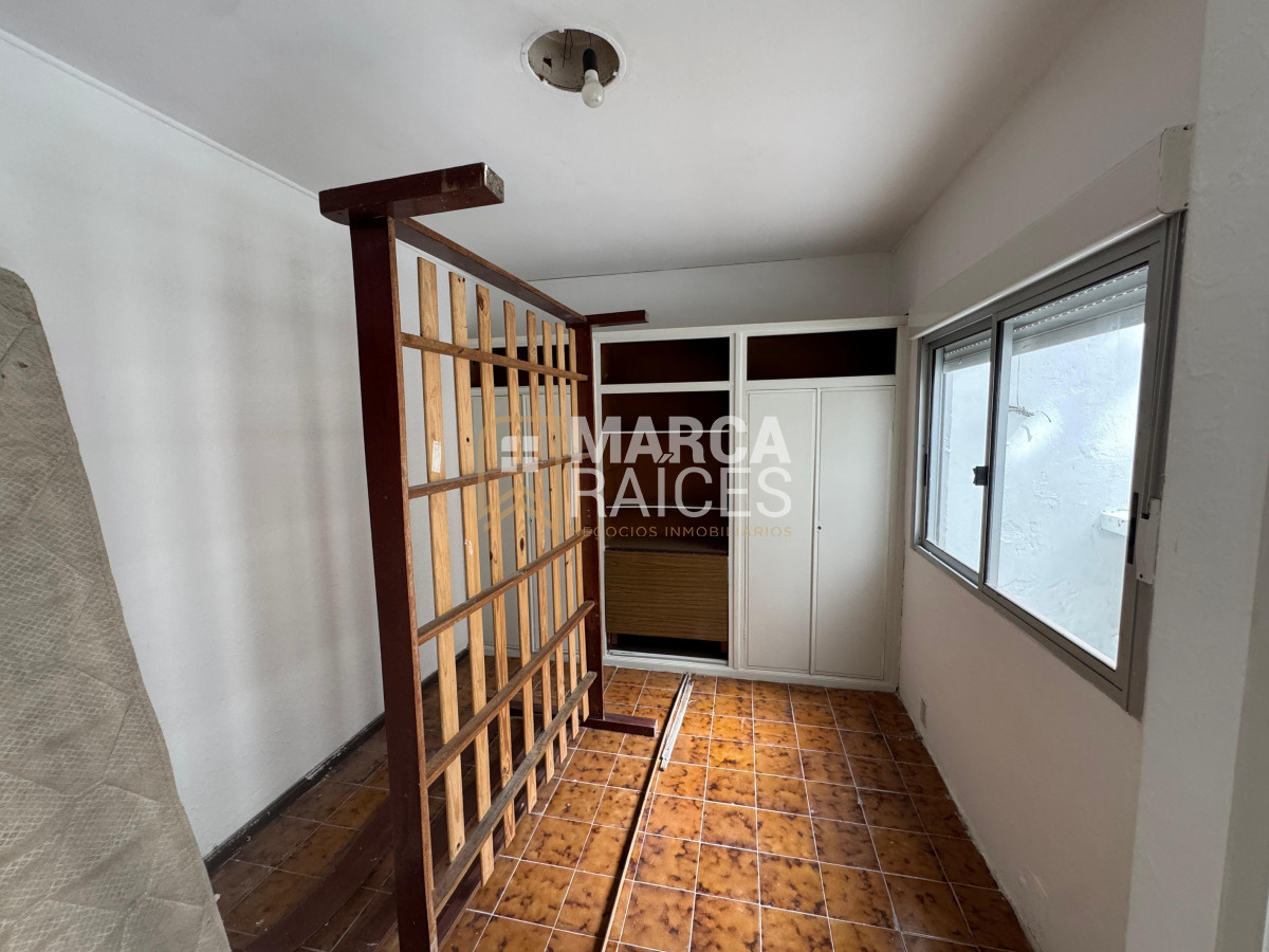 Apartamento ID.1693 - Alquiler Apartamento 3 Dormitorios 2 Baños Patio Centro Montevideo