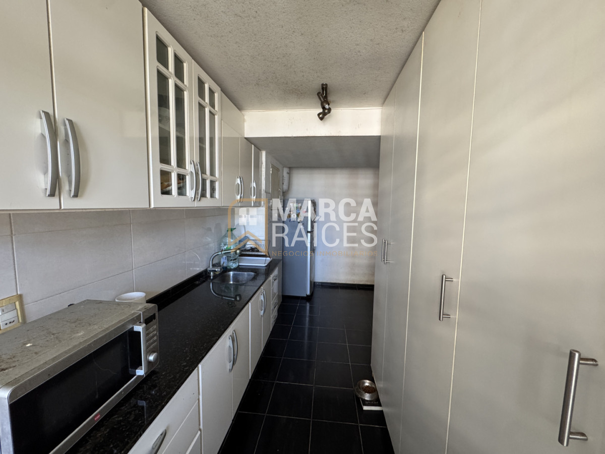 Apartamento ID.1829 - Venta Apartamento 1 Dormitorio con cochera no fija Palermo Montevideo