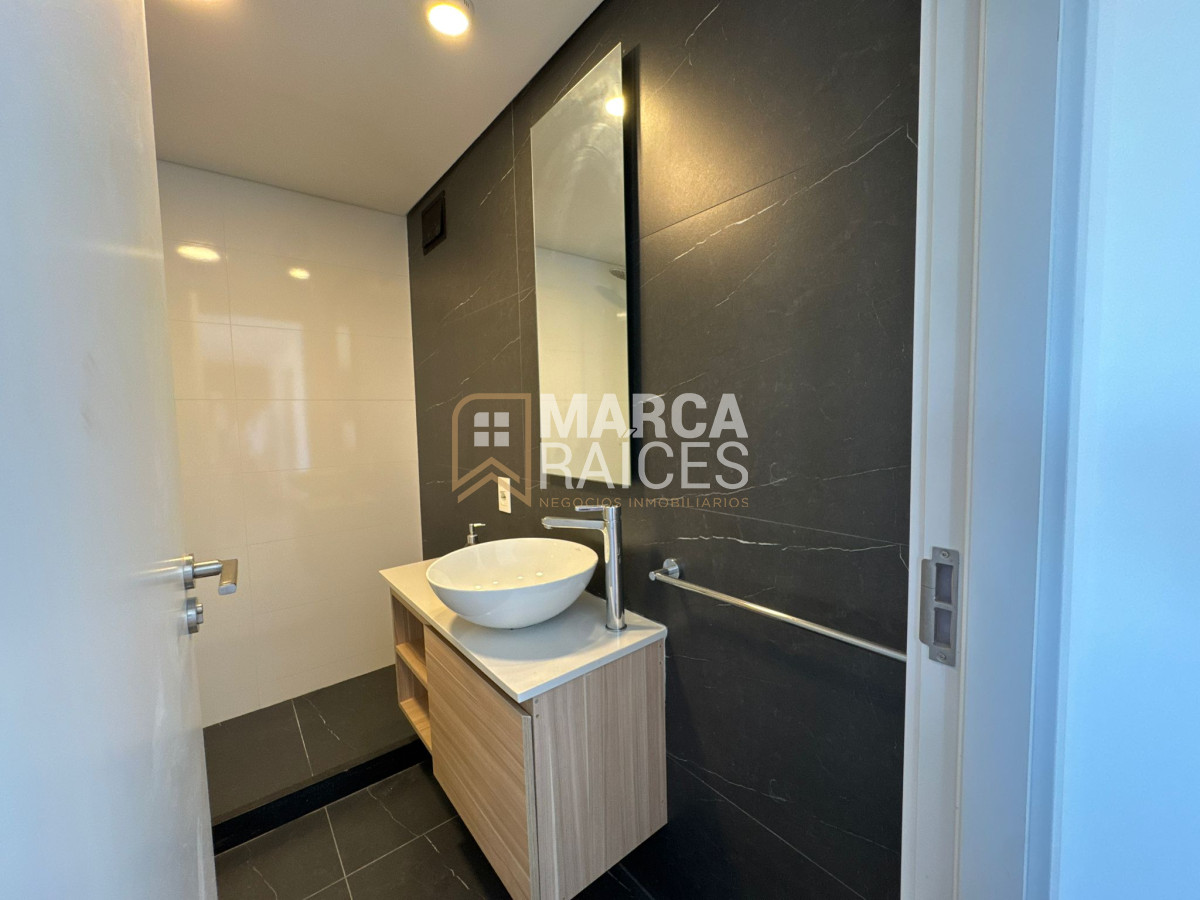 Apartamento ID.1201 - Venta Pent House 2 Dormitorios Con Renta Terraza con Parrillero Y Garaje Doble Punta Carretas Montevideo