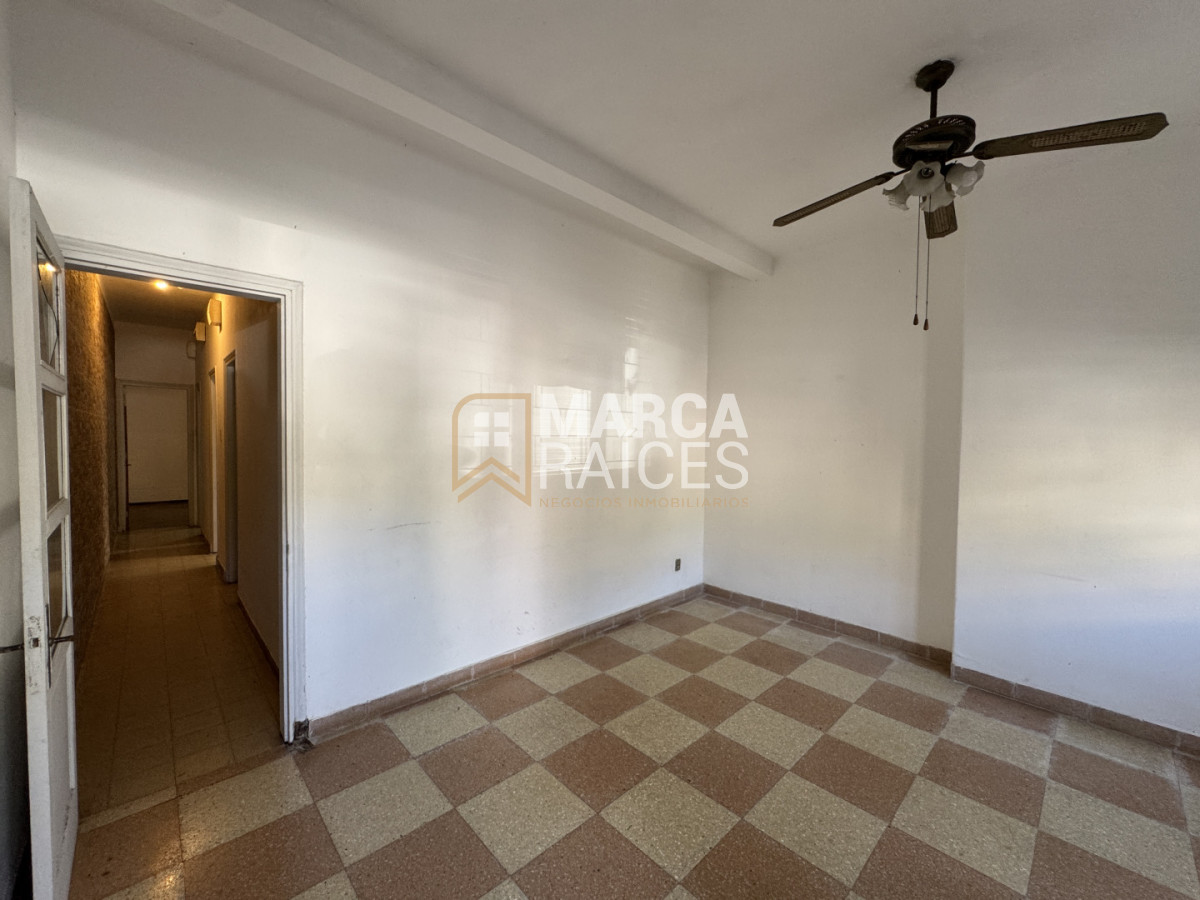Apartamento ID.559 - Venta Casa 2 Dormitorios con patio Palermo Montevideo 