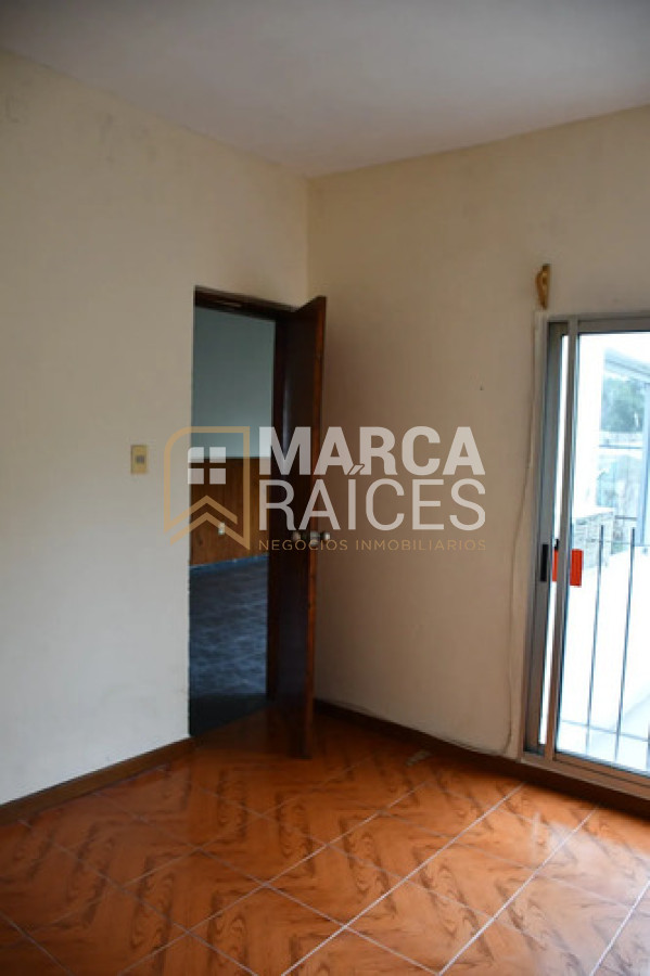 Apartamento ID.2012 - Alquiler Apartamento 4 Dormitorios, 2 Baños. La Blanqueada, Montevideo