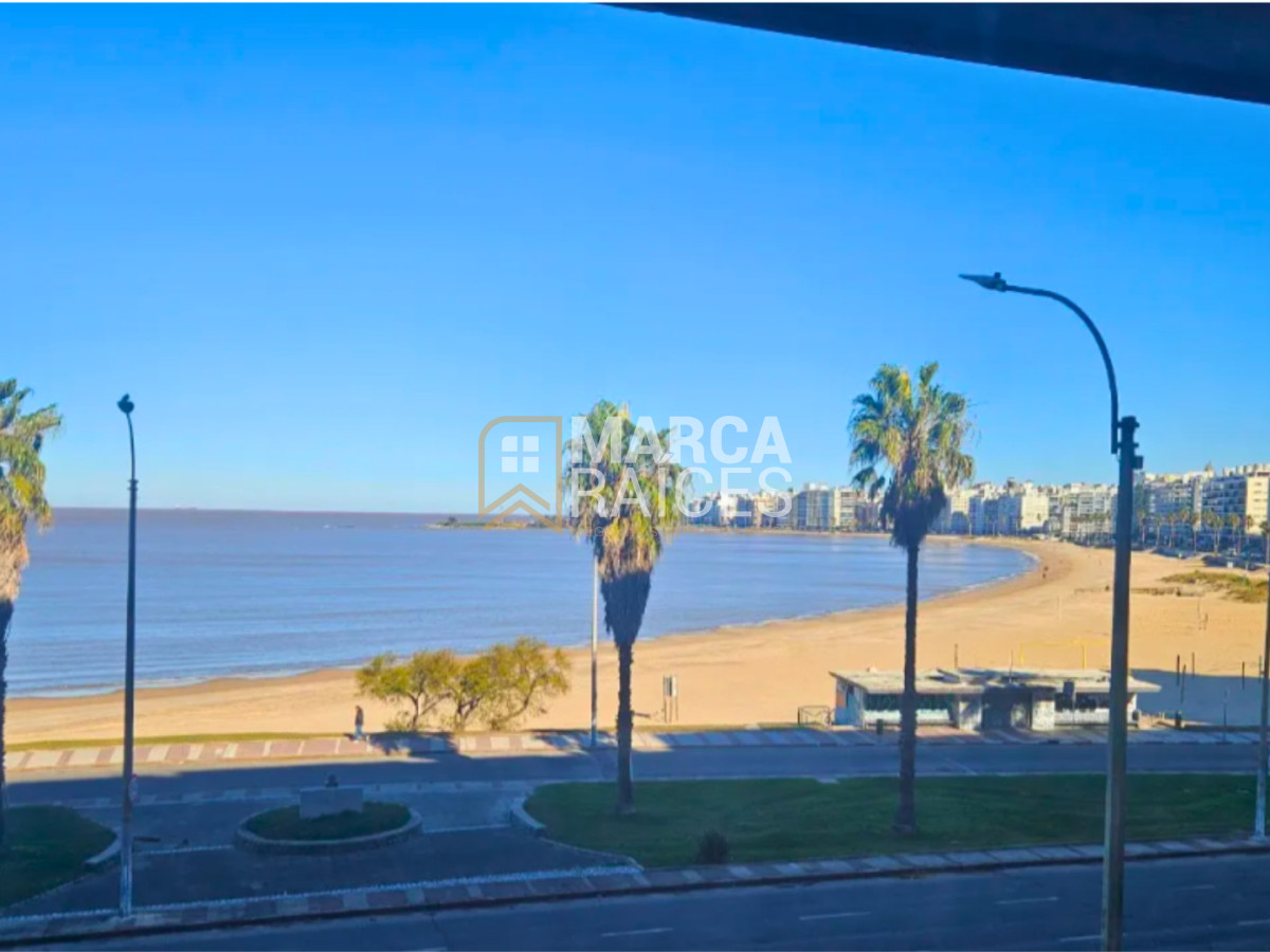 Apartamento ID.1679 - Alquiler Apartamento Premium 3 Dormitorios 3 Baños Garage Piscina Pocitos Montevideo