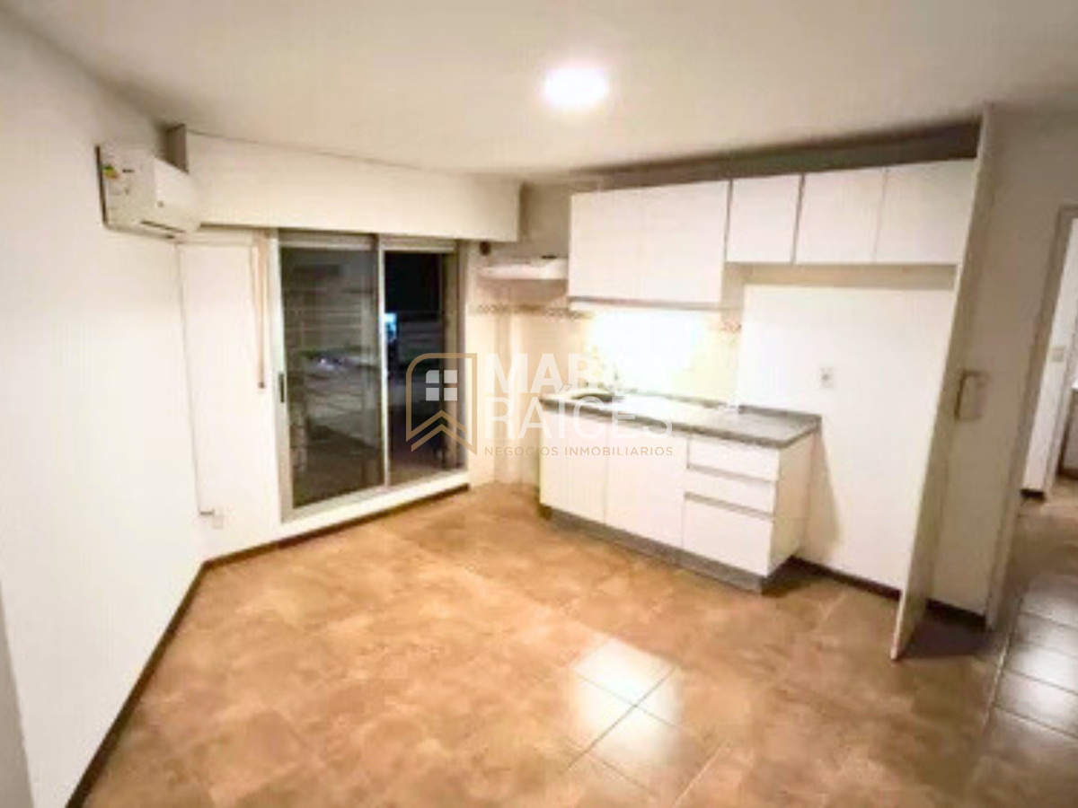 Apartamento ID.1420 - Alquiler Apartamento 1 Dormitorio Garage Punta Carretas Montevideo