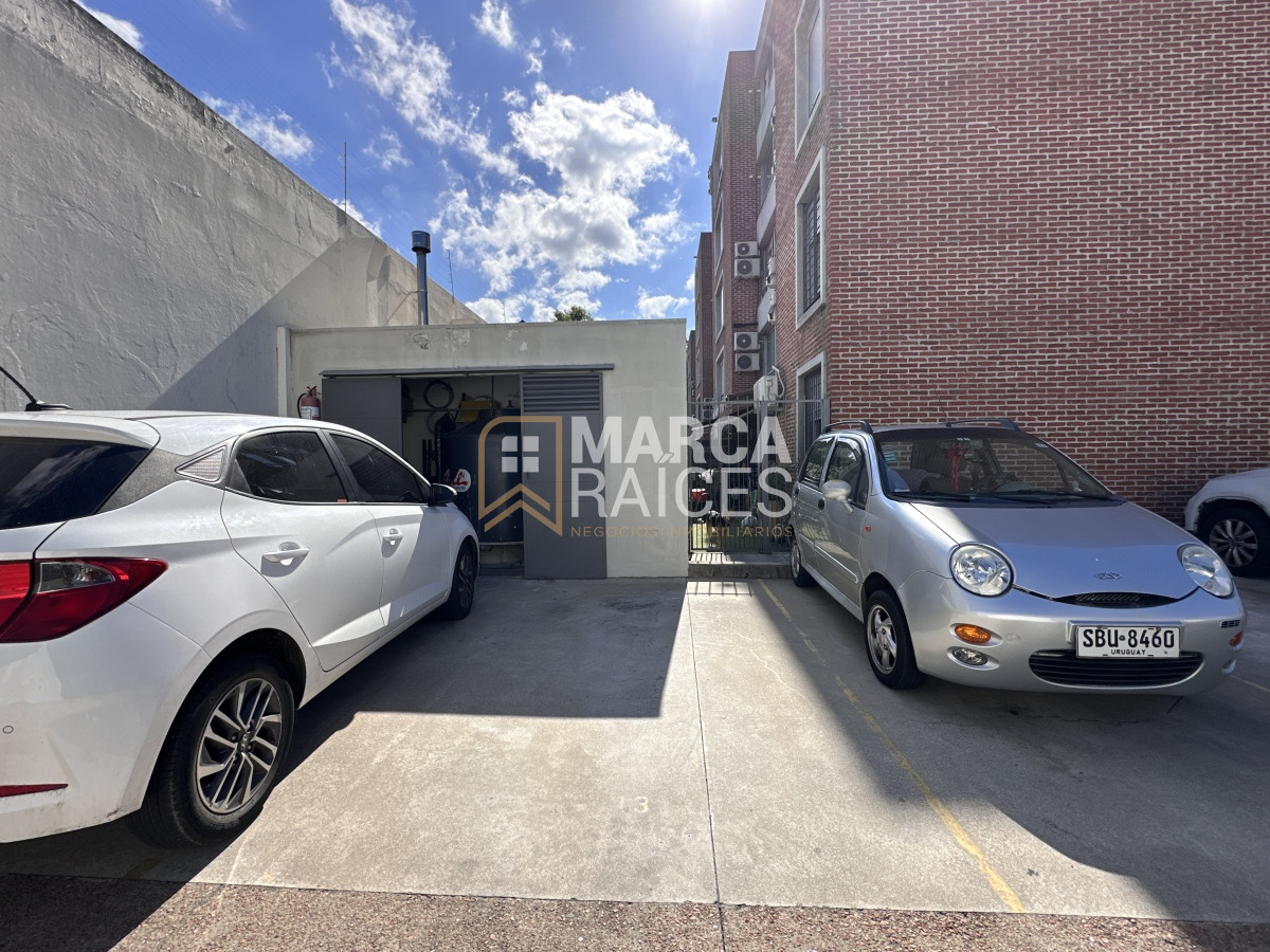 Apartamento ID.699 - Alquiler Apartamento 2 Dormitorios Balcon Cochera Complejo Cerrado Prado Montevideo