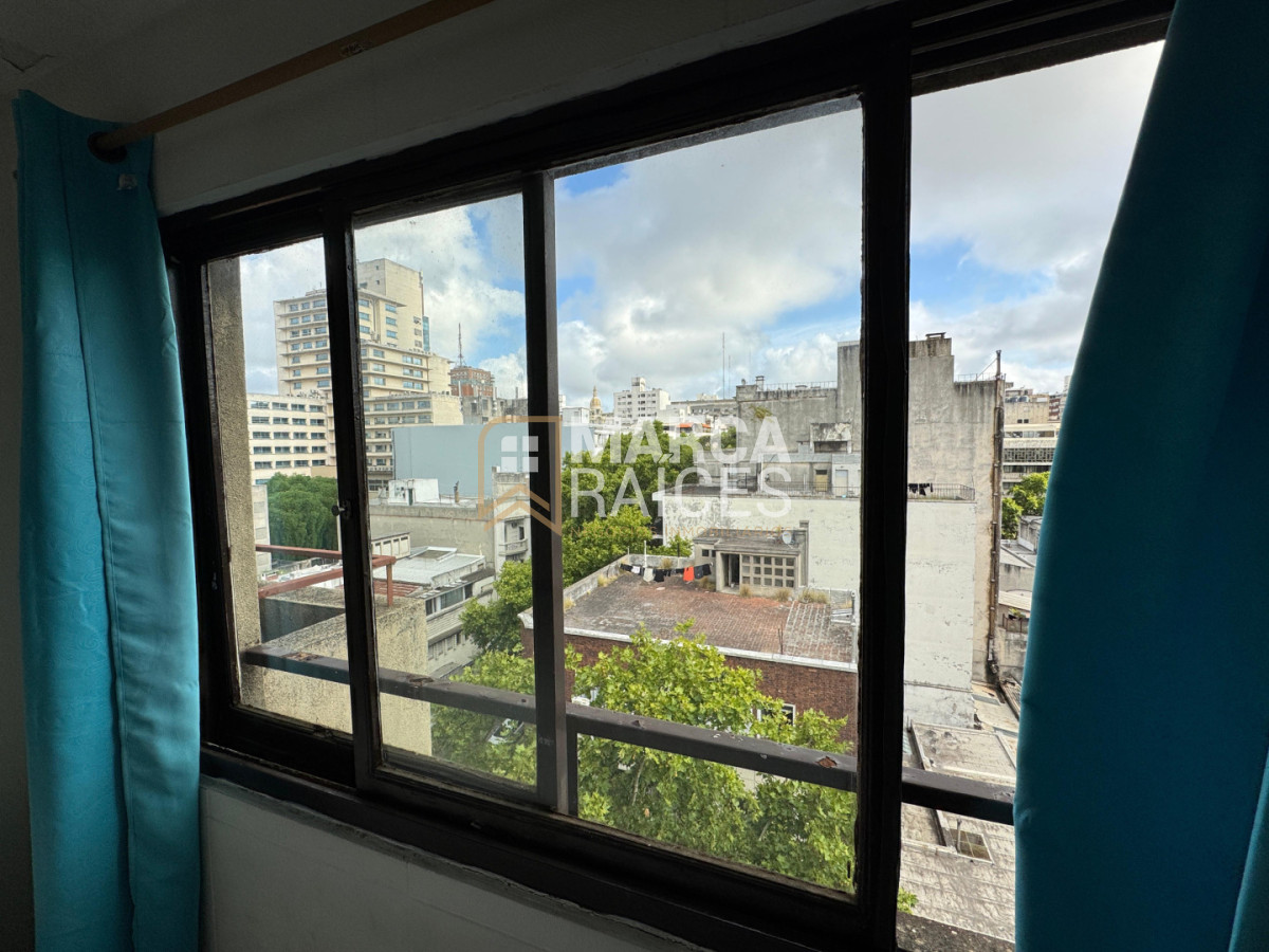 Apartamento ID.120 - Venta Apartamento Monoambiente Luminoso Centro a 1 Cuadra de ORT Montevideo