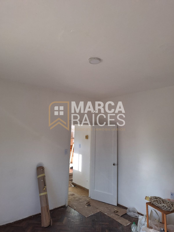 Apartamento ID.1627 - Alquiler Apartamento 1 Dormitorio Segundo Piso Requena esq Bv. España Parque Rodo Montevideo