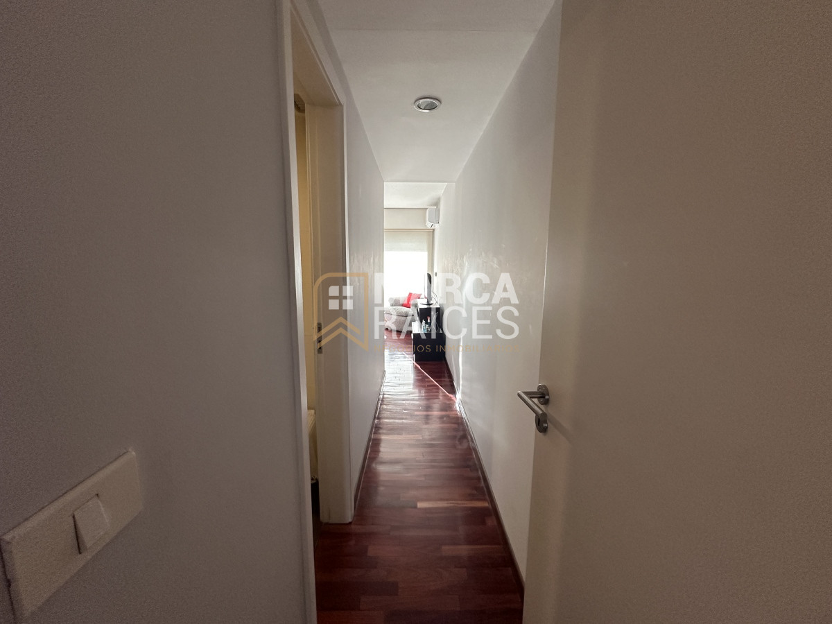 Apartamento ID.1043 - Venta Hermoso Apartamento 3 Dormitorios 3 Baños Balcon Patio Parrillero Pocitos Montevideo