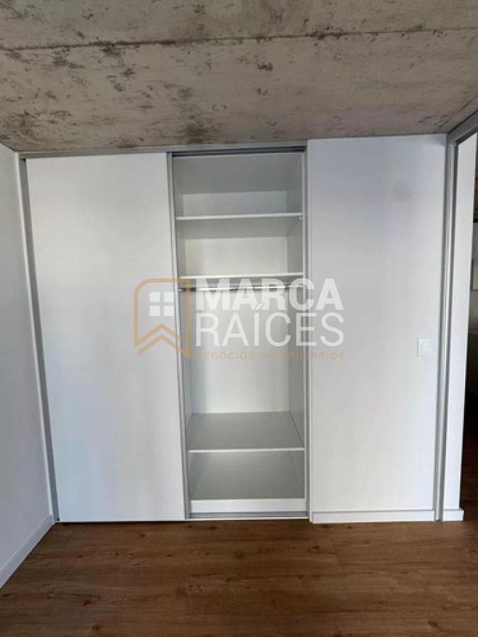 Apartamento ID.1402 - Apartamento Amplio A Estrenar Amoblado Piso 4 Al Frente Luminoso Cordon Sur Montevideo