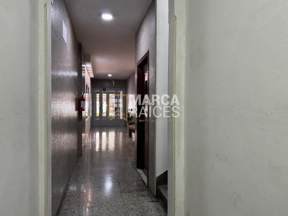 Apartamento ID.1952 - Alquiler Apartamento 1 Dormitorio Patio Centro Sur Montevideo