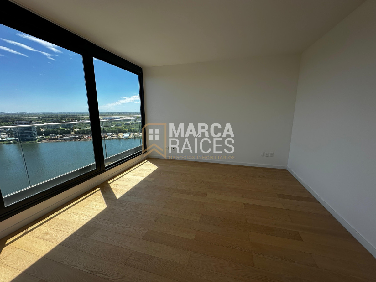 Apartamento ID.1147 - Venta Penthouse Duplex 4 Dormitorios Carrasco Hermosa Vista al Lago A Estrenar