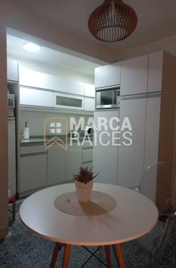 Apartamento ID.1481 - Alquiler Apartamento 4 dormitorios y 2 baños en Reducto, Montevideo.