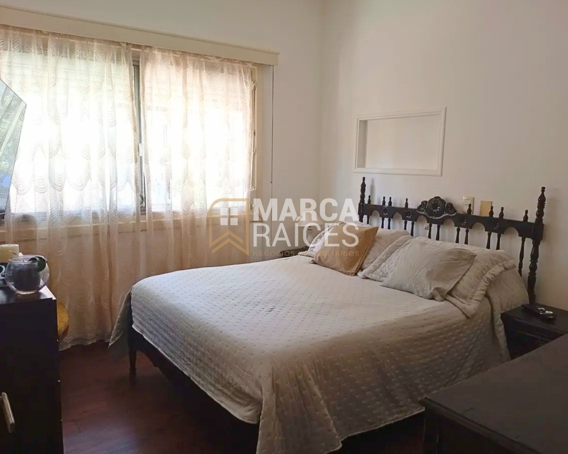 Apartamento ID.1728 - Venta Apartamento 4 Dormitorios 2 Baños Balcon Centro Montevideo