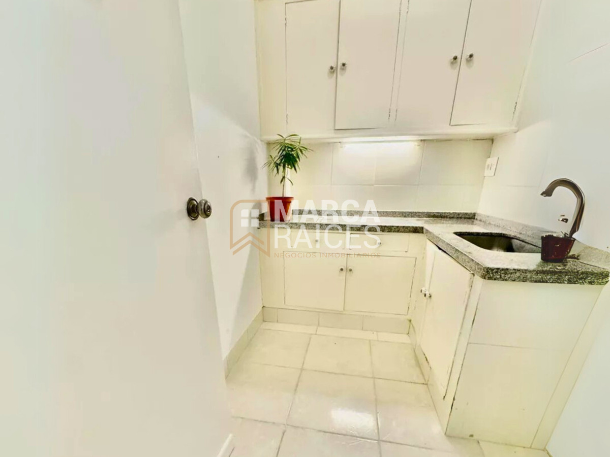 Apartamento ID.1411 - Alquiler Consultorio Estetico u Oficina Cordon Montevideo
