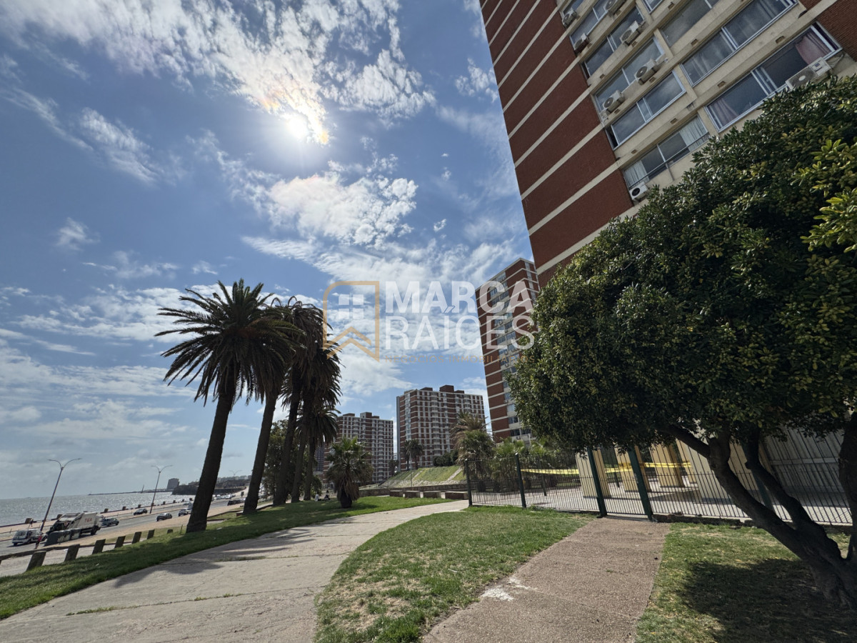 Apartamento ID.1829 - Venta Apartamento 1 Dormitorio con cochera no fija Palermo Montevideo