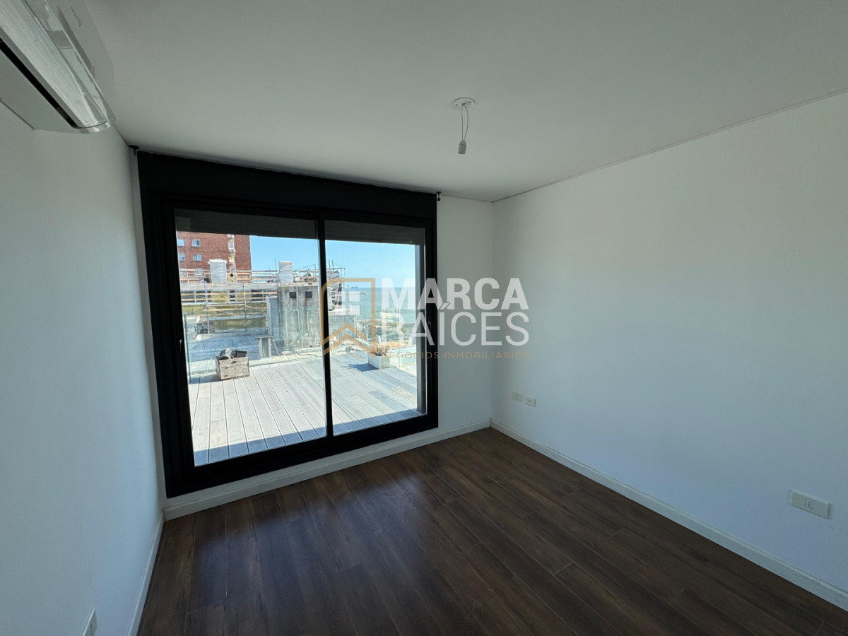 Apartamento ID.1791 - Alquiler Apartamento Penthouse 2 Dormitorios Centro Montevideo