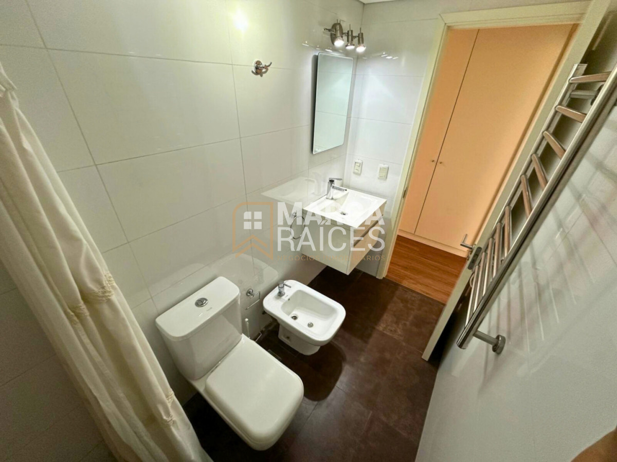Apartamento ID.1878 - Alquiler Apartamento 1 Dormitorio G.C Bajos Opcion Garage Punta Carretas Montevideo