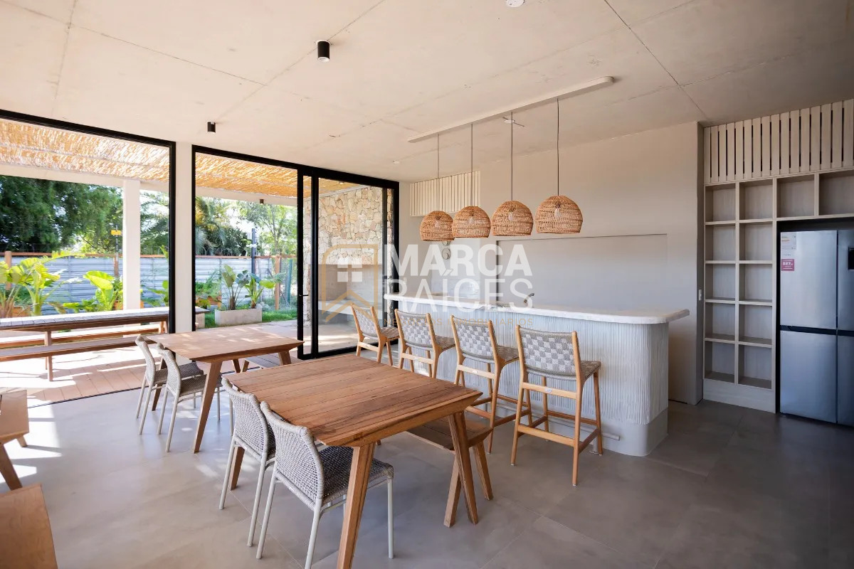 Apartamento ID.1453 - Apartamento de 2 dormitorios a estrenar en Carrasco Este, Montevideo.