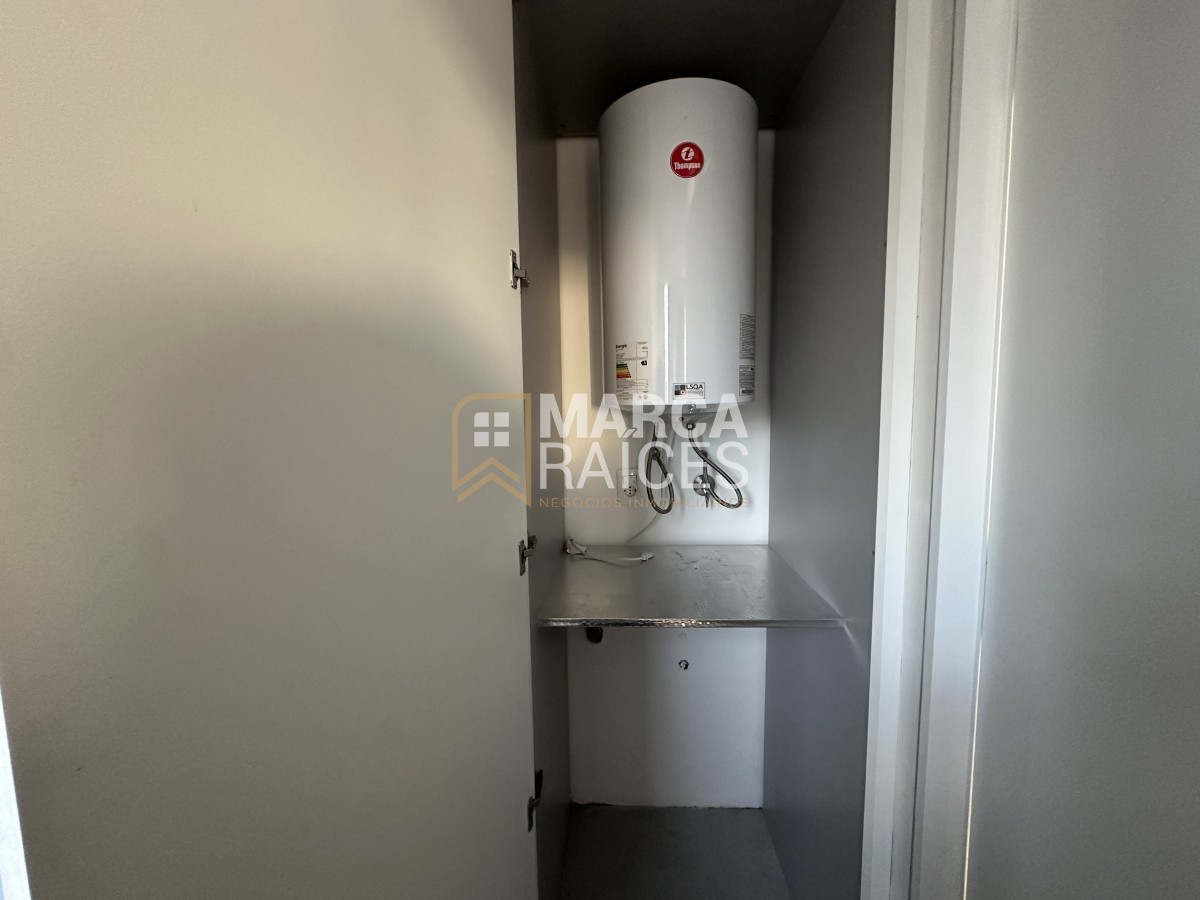 Apartamento ID.1381 - Alquiler Apartamento Penthouse 1 Dormitorio Centro Montevideo