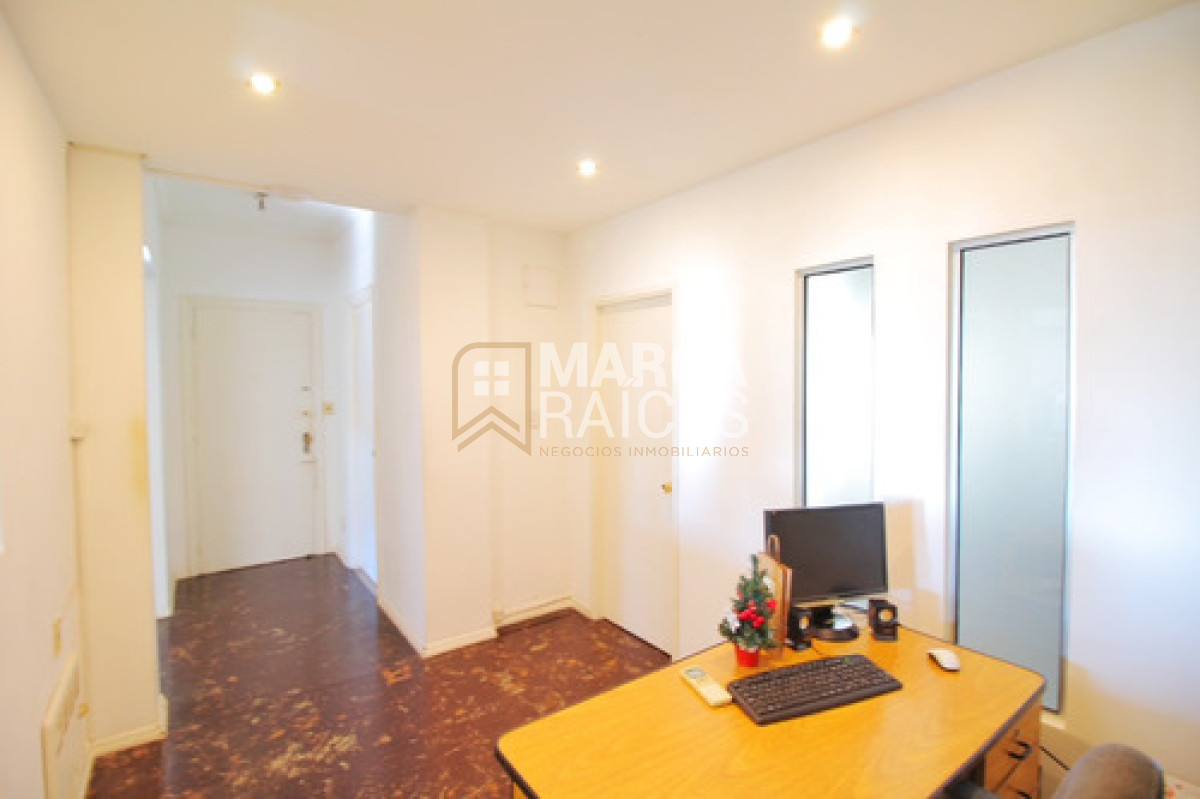 Apartamento ID.1757 - Venta Apartamento Piso 13 de 2 Dormitorios y 2 Baños Aguada Montevideo