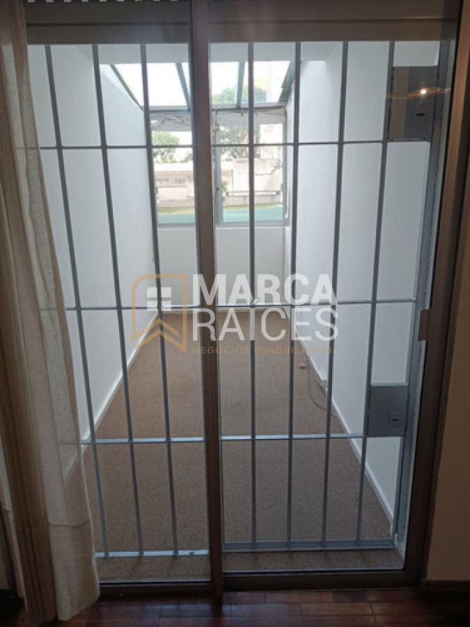 Apartamento ID.1733 - Alquiler Apartamento 2 dormitorios, 2 baños, garage Pocitos, Montevideo