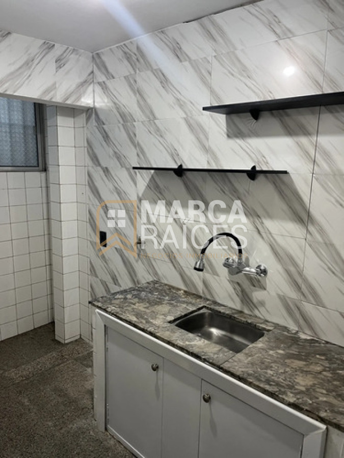 Apartamento ID.1894 - Alquiler Apartamento 2 Dormitorios. Malvin Norte, Montevideo