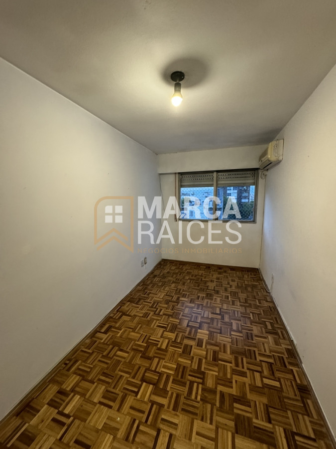 Apartamento ID.718 - Venta Apartamento 2 Dormitorios 2 Baños Con Estacionamiento Centro