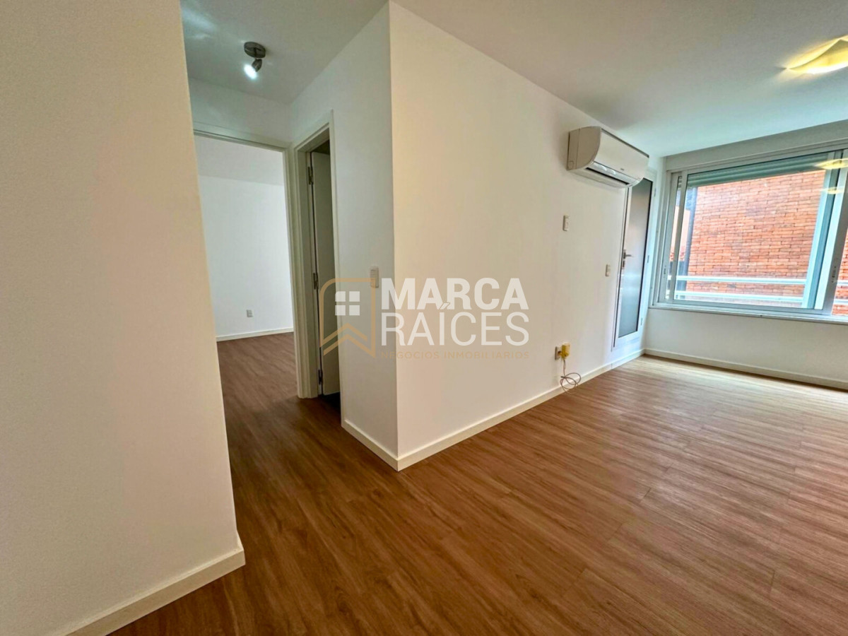Apartamento ID.1878 - Alquiler Apartamento 1 Dormitorio G.C Bajos Opcion Garage Punta Carretas Montevideo