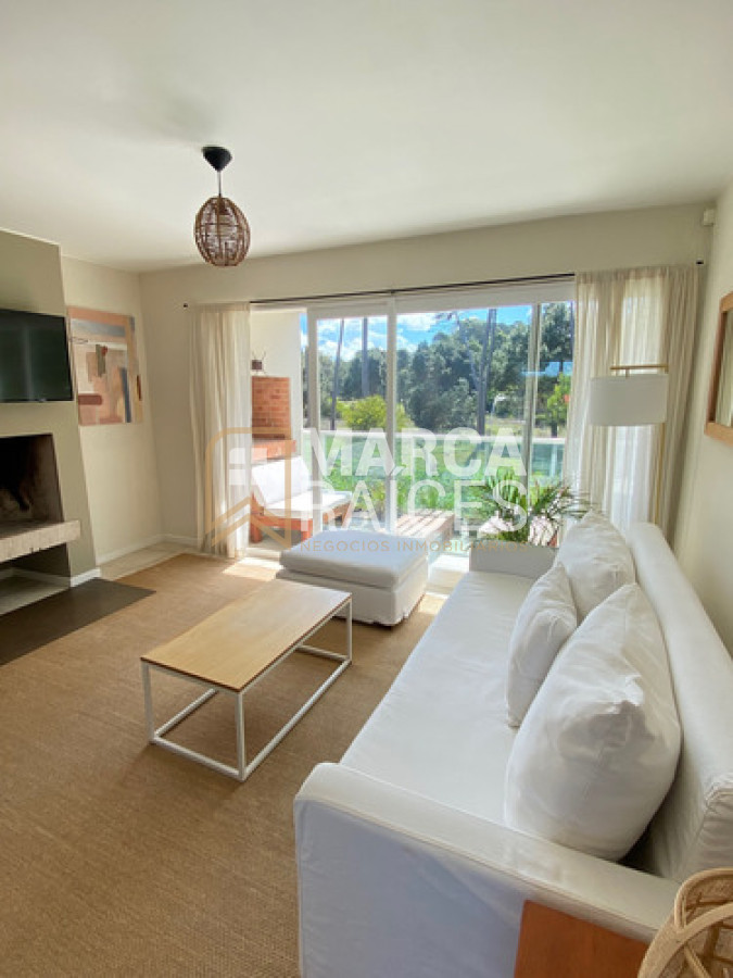 Apartamento ID.1690 - Alquiler Apartamento Premium Amoblado 2 Dormitorios Garage Barra de Carrasco