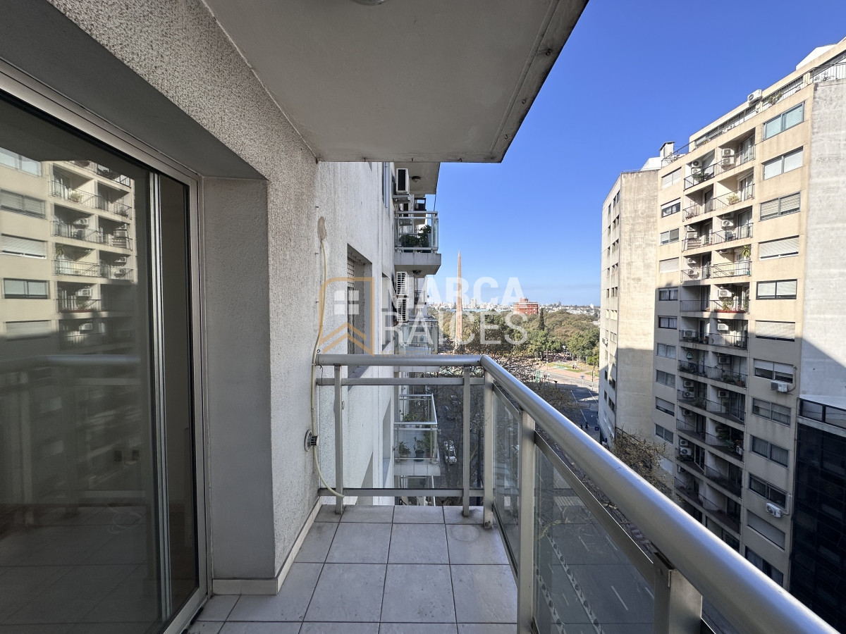 Apartamento ID.701 - Venta Apartamento 2 Dormitorios Garage Box Balcon al Frente Tres Cruces Montevideo
