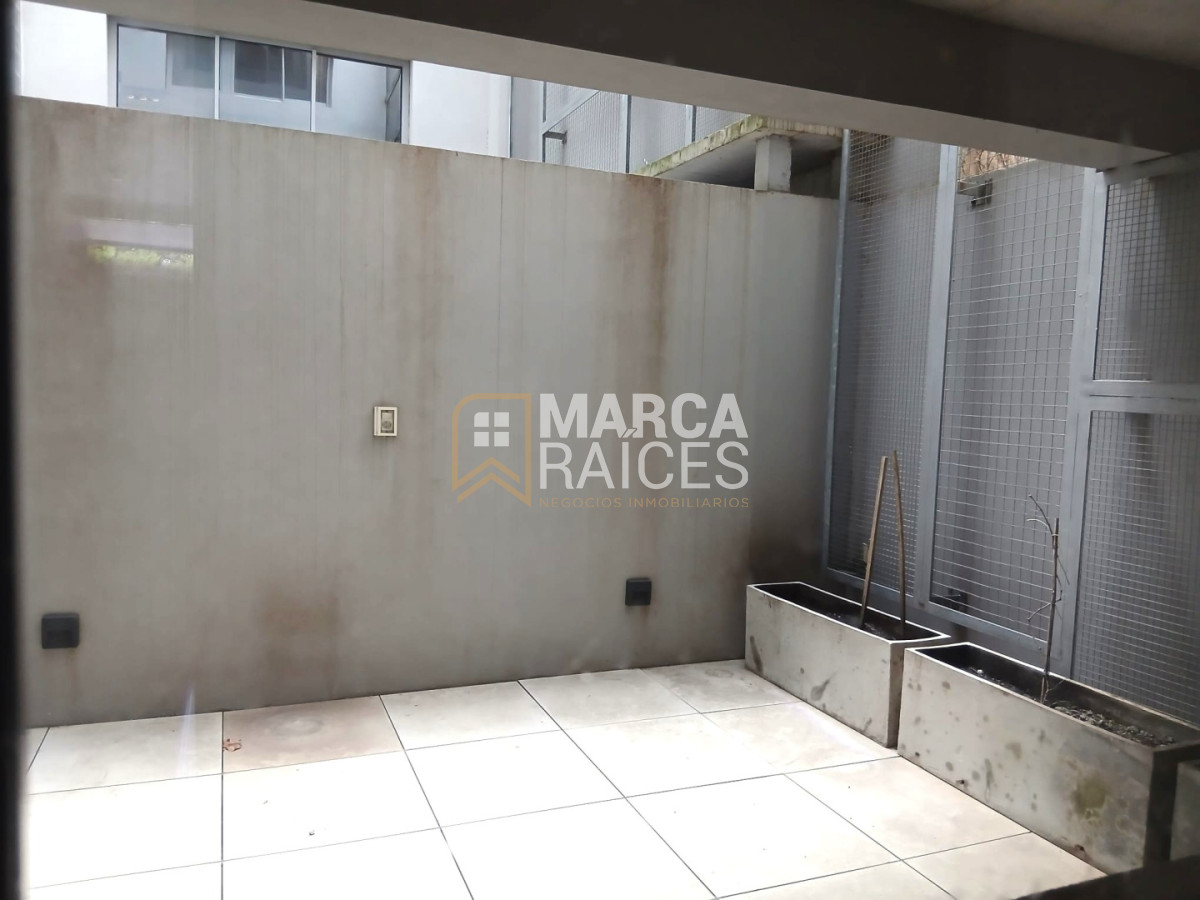 Apartamento ID.1934 - Alquiler Apartamento 1 Dormitorio con patio Centro Sur Montevideo