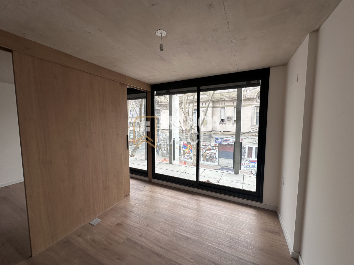 Apartamento ID.1011 - Venta Apartamento 1 Dormitorio a estrenar con cochera Barrio Sur Montevideo
