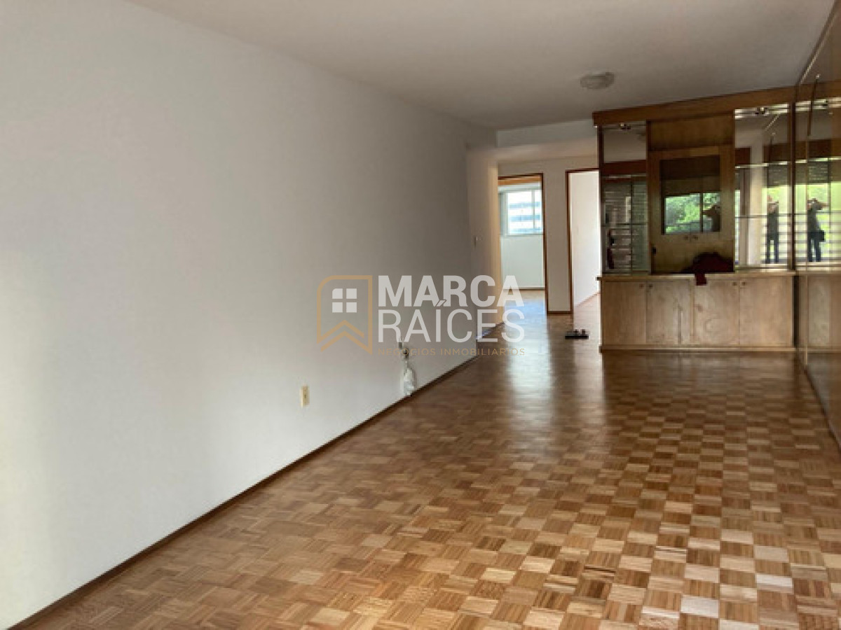 Apartamento ID.1839 - Alquiler Apartamento 2 Dormitorios. Centro, Montevideo