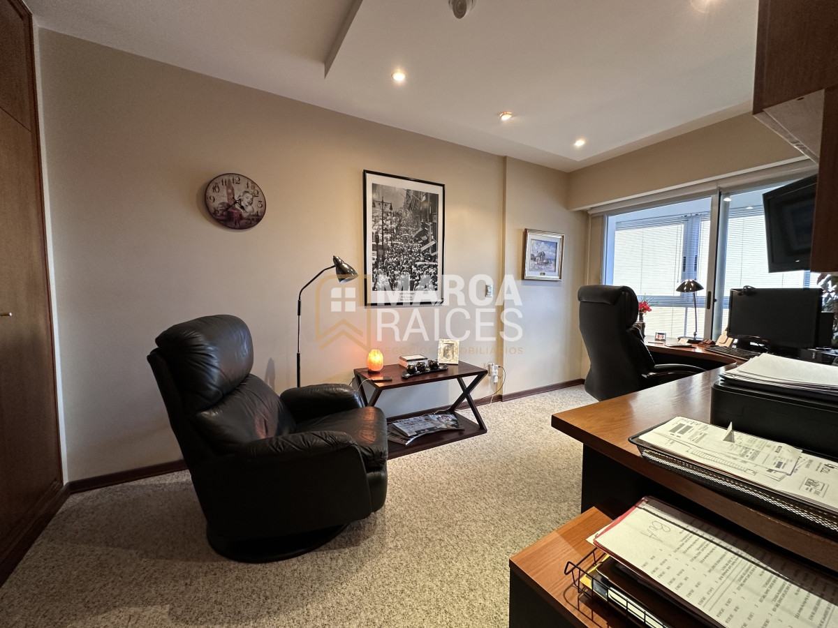 Apartamento ID.888 - Venta Espectacular Apartamento Sobre Rambla 4 Dormitorios Garage Doble Punta Carretas Montevideo