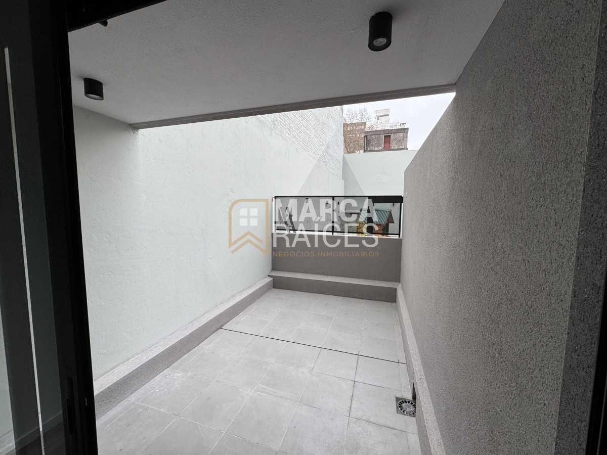 Apartamento ID.999 - Venta Apartamento 1 Dormitorio a estrenar con patio Cordon Montevideo
