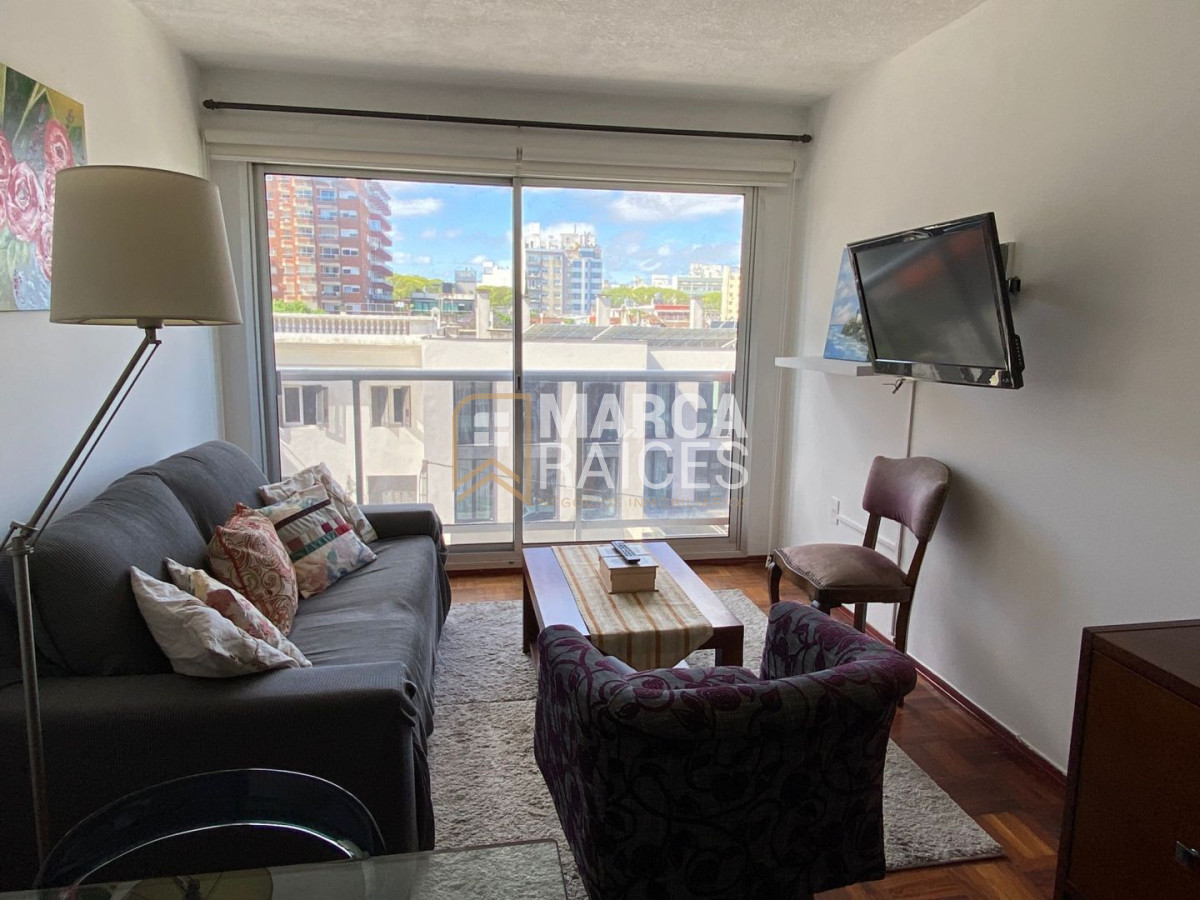 Apartamento ID.1570 -  Apartamento en Alquiler de 1 dormitorio en Punta Carretas, Montevideo