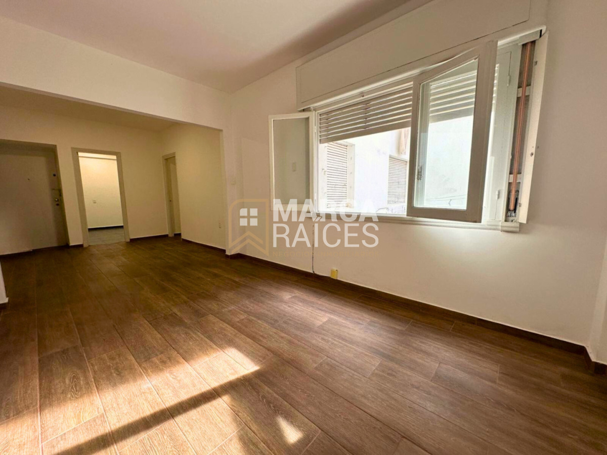 Apartamento ID.1886 - Alquiler Apartamento 2 Dormitorios Centro Montevideo