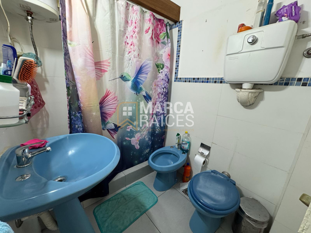 Apartamento ID.1731 - Venta Apartamento 2 Dormitorios 1 Baño Con Renta Primer Piso por Escalera Pocitos Montevideo