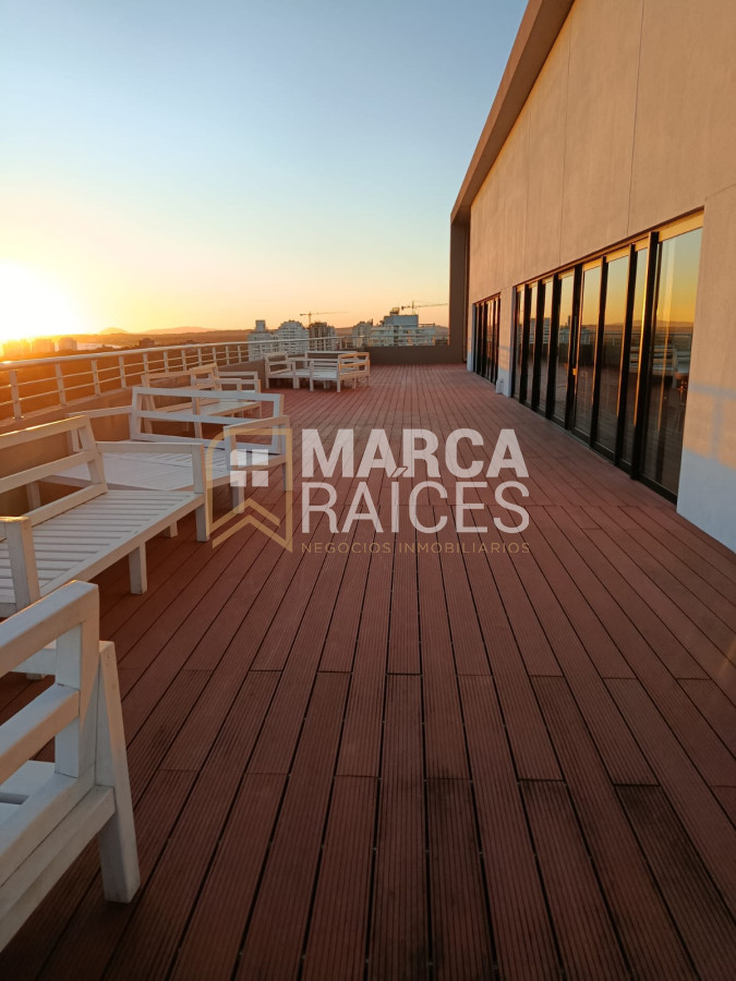Apartamento ID.1536 - Venta apartamento 2 dormitorios en Barrio Cantegril, Punta del Este. 
