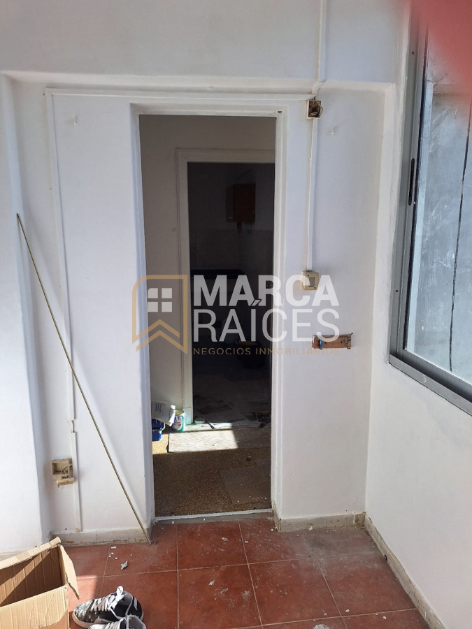 Apartamento ID.1627 - Alquiler Apartamento 1 Dormitorio Segundo Piso Requena esq Bv. España Parque Rodo Montevideo