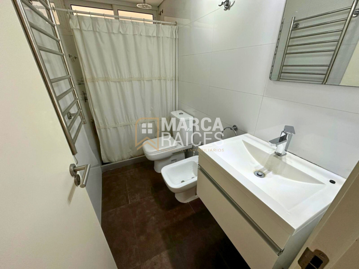 Apartamento ID.1878 - Alquiler Apartamento 1 Dormitorio G.C Bajos Opcion Garage Punta Carretas Montevideo
