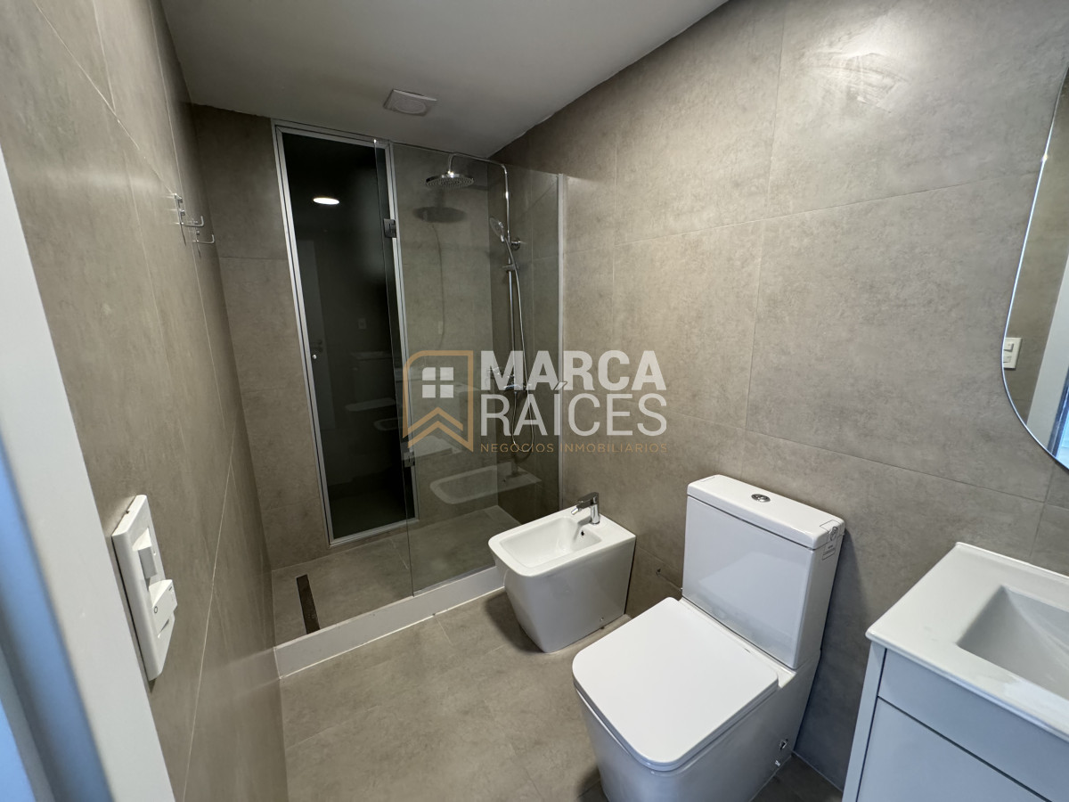 Apartamento ID.1622 - Alquiler Apartamento 1 dormitorio A Estrenar Piso Alto Luminoso Semi Equipado Pocitos Montevideo