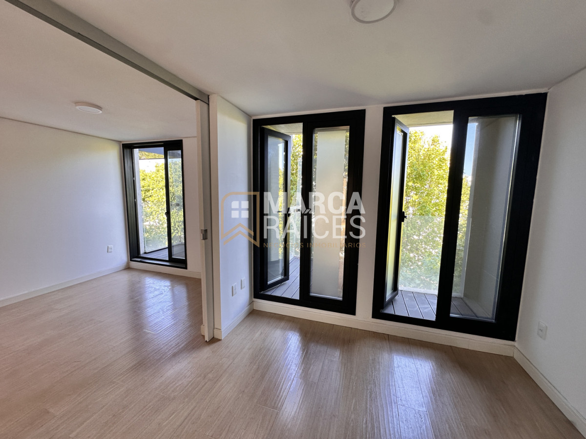 Apartamento ID.1790 - Alquiler Apartamento 2 Dormitorios Centro Montevideo