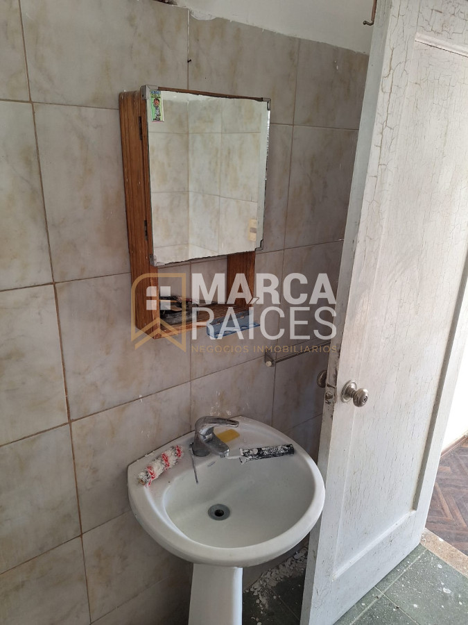 Apartamento ID.1627 - Alquiler Apartamento 1 Dormitorio Segundo Piso Requena esq Bv. España Parque Rodo Montevideo
