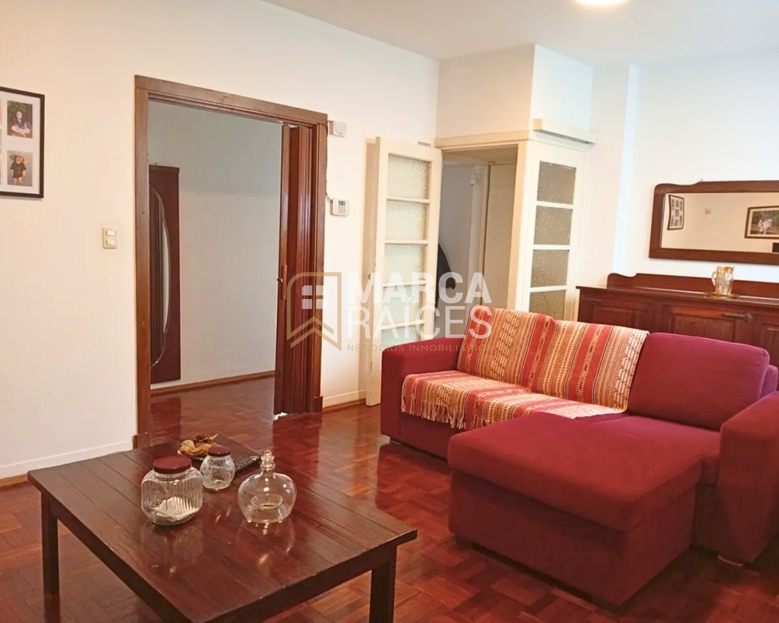 Apartamento ID.1728 - Venta Apartamento 4 Dormitorios 2 Baños Balcon Centro Montevideo