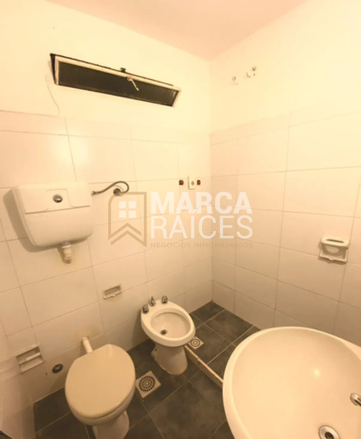 Apartamento ID.1924 - Alquiler Monoambiente. Centro, Montevideo