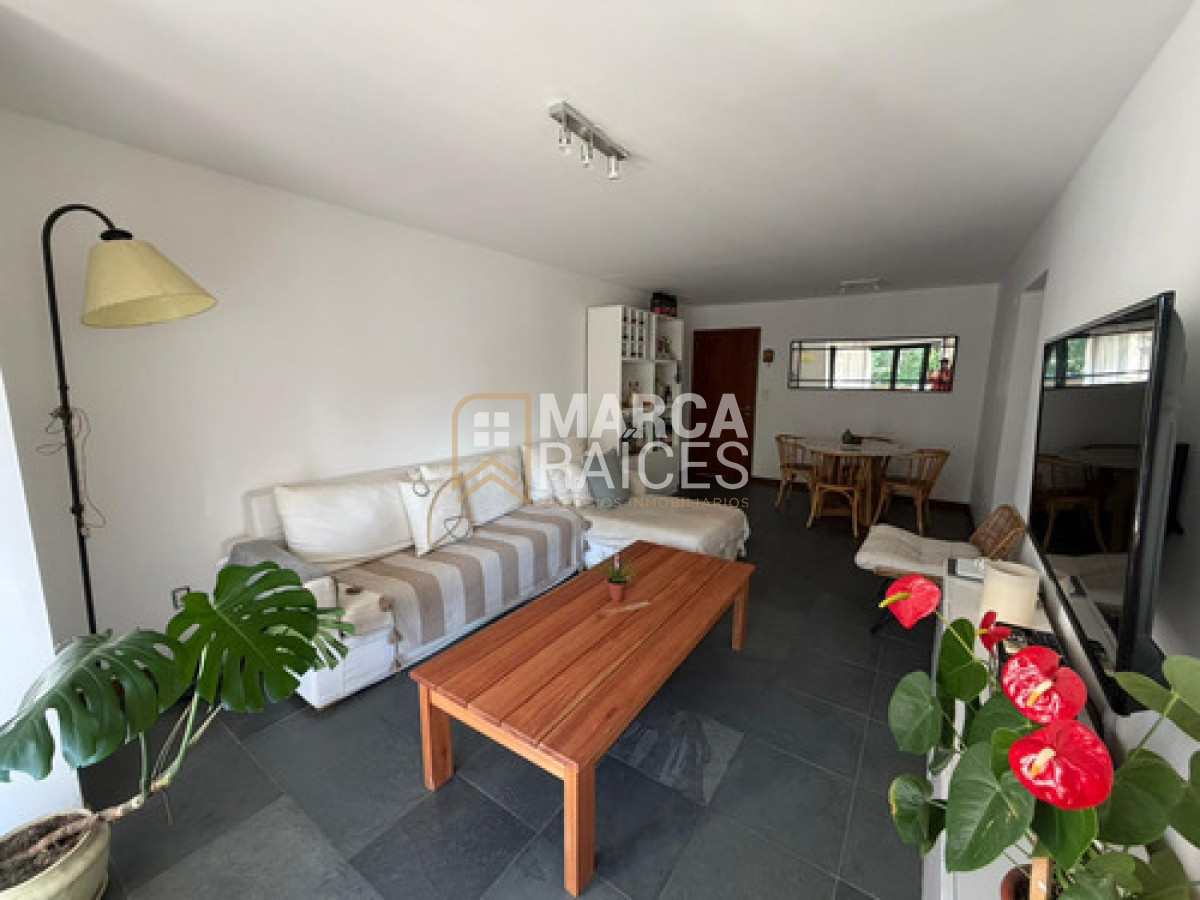 Apartamento ID.1858 - Apartamento en Alquiler 2 Dormitorios, 2 Baños. Barra de Carrasco, Canelones